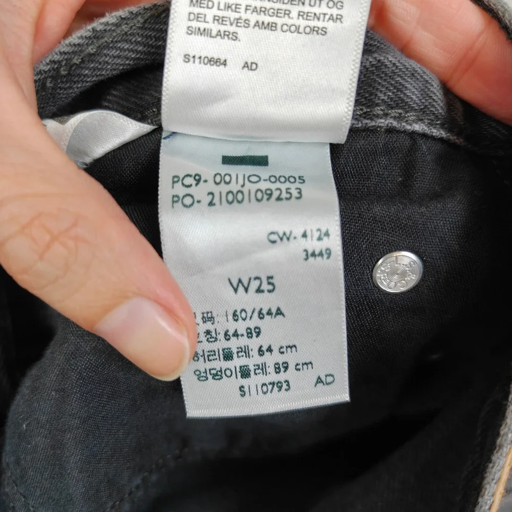 Levis levi 94